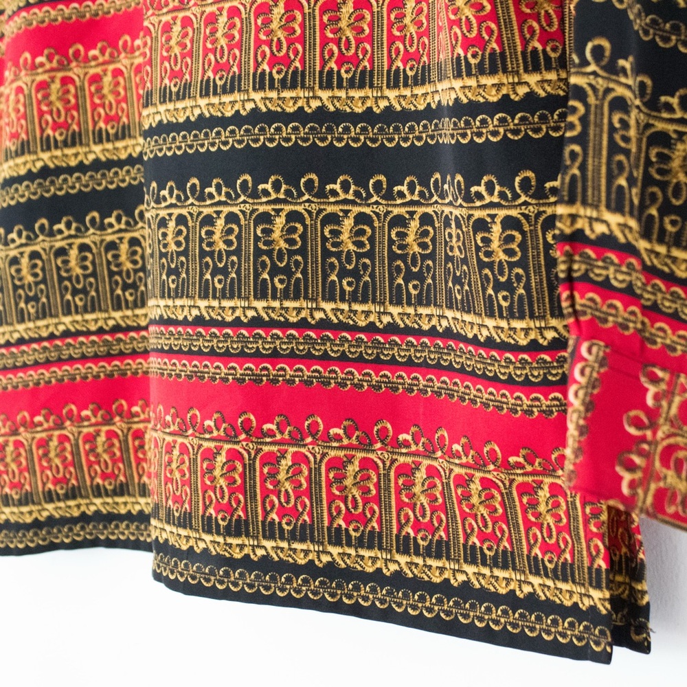 Jordan | Vintage 80's/90's Long Sleeved Red Black & Gold Baroque Blouse | Size M - Picture 7 of 10